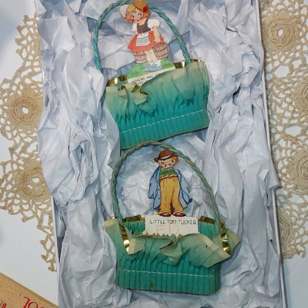 OLD VINTAGE RARE Paper PARTY FAVORS  So Cute Used 50 + YEARS OLD